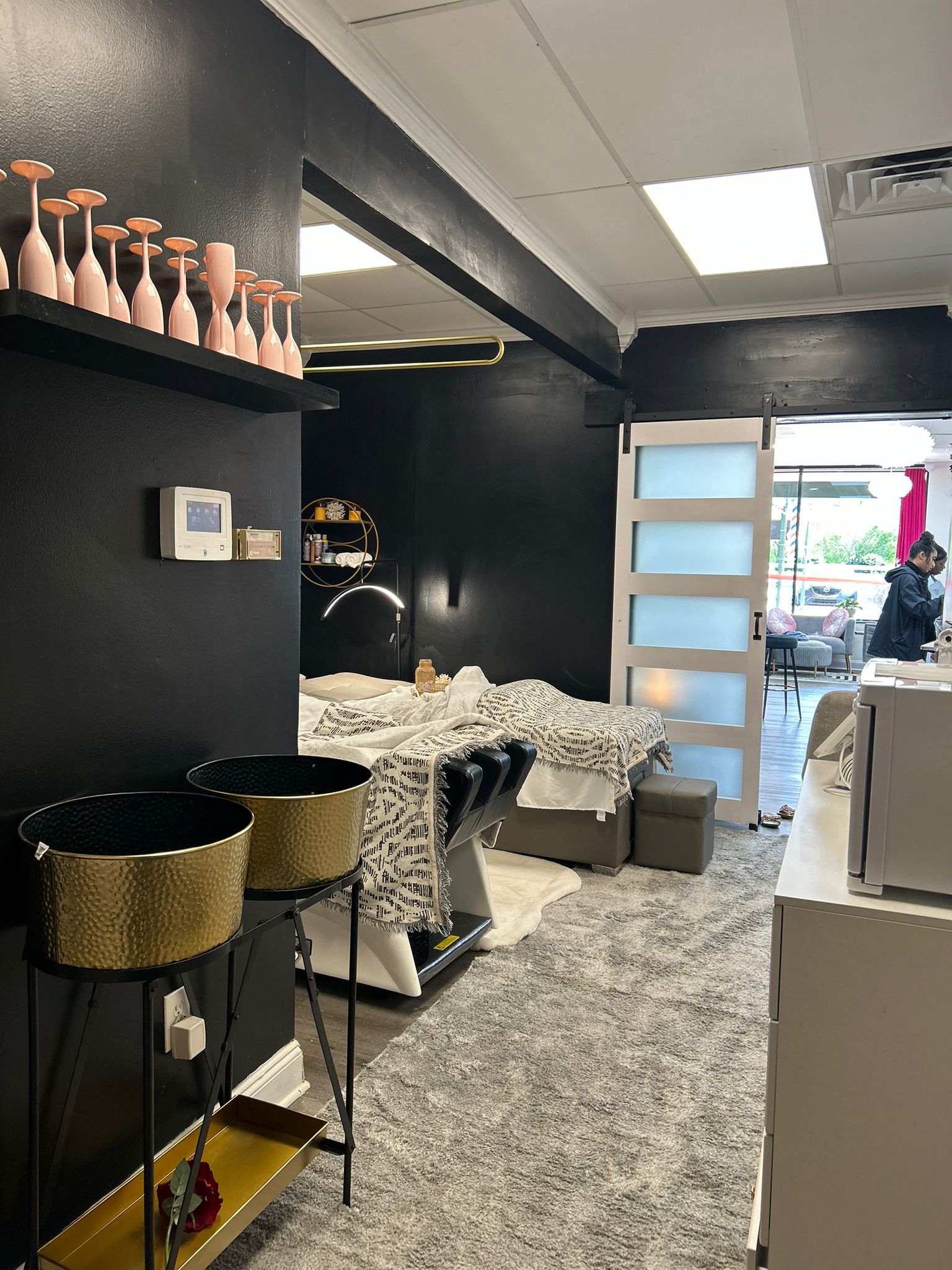 Spa party treatment room at Sinkor — dual beds, ambient lighting, luxury spa experience Middletown DE